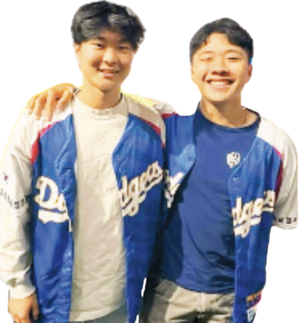 JUSTIN KONG '25 AND RYAN SONG '25 SUPPORTING the Dodgers